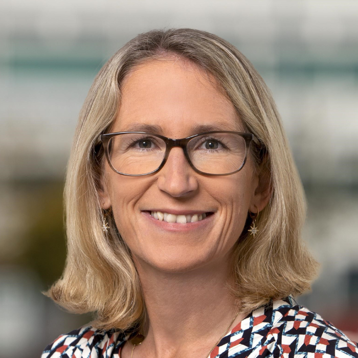 Dr. Yvonne Pfeifer